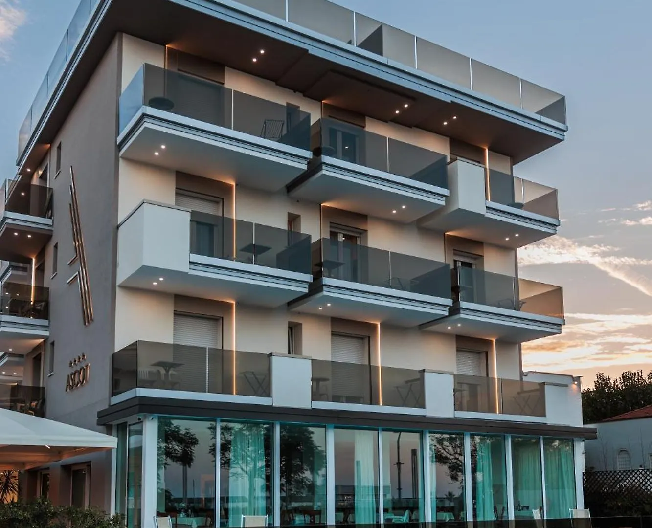 Hotel Ascot Riccione 4*,